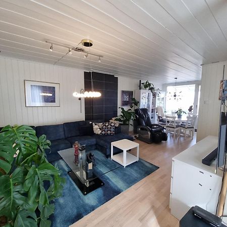 Room In Handsome Haven House Gjøvik Exteriér fotografie