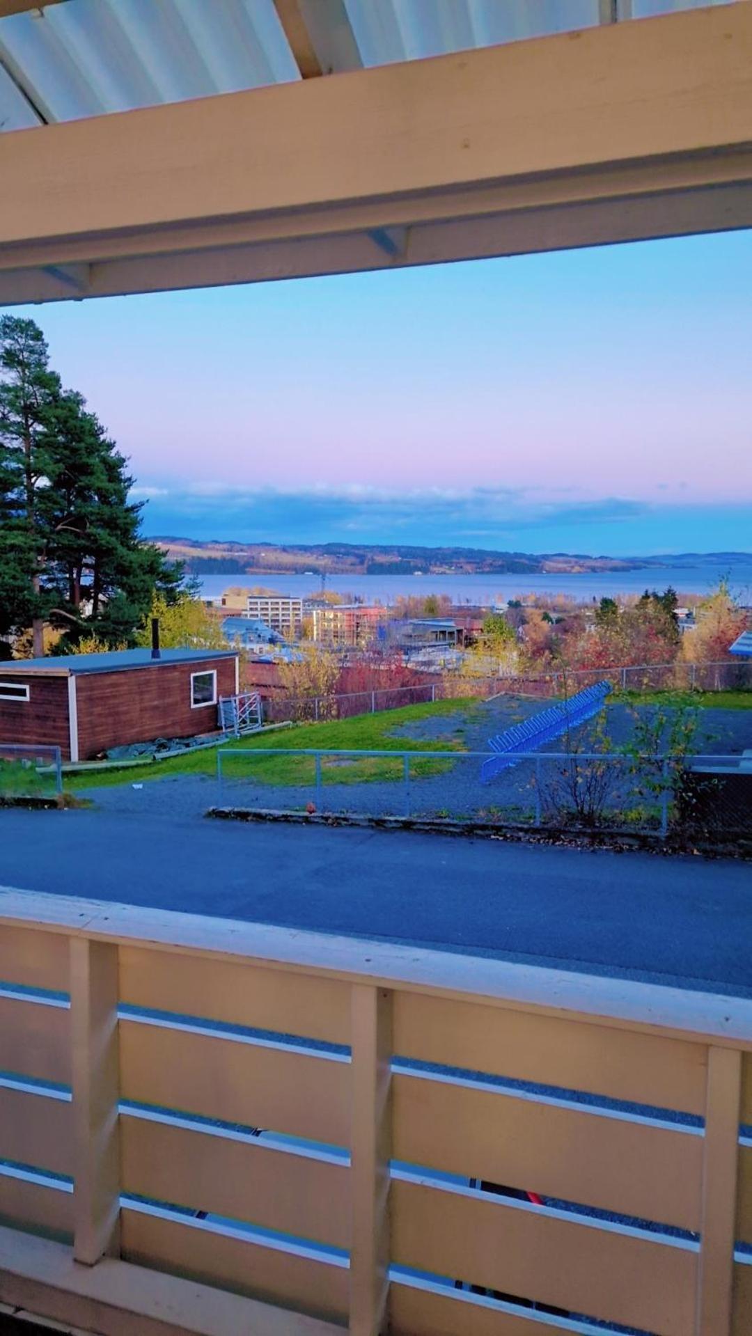 Room In Handsome Haven House Gjøvik Exteriér fotografie